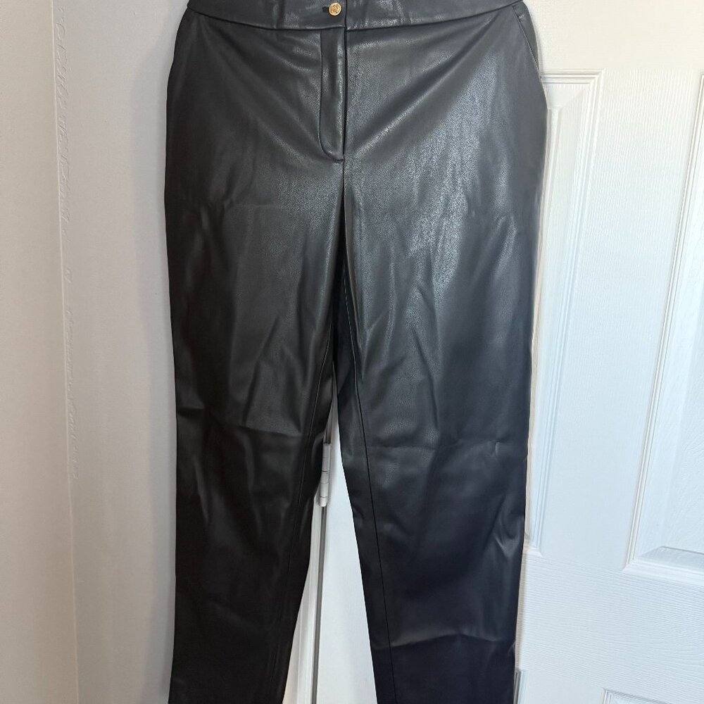 Pantalon de piel sintetica